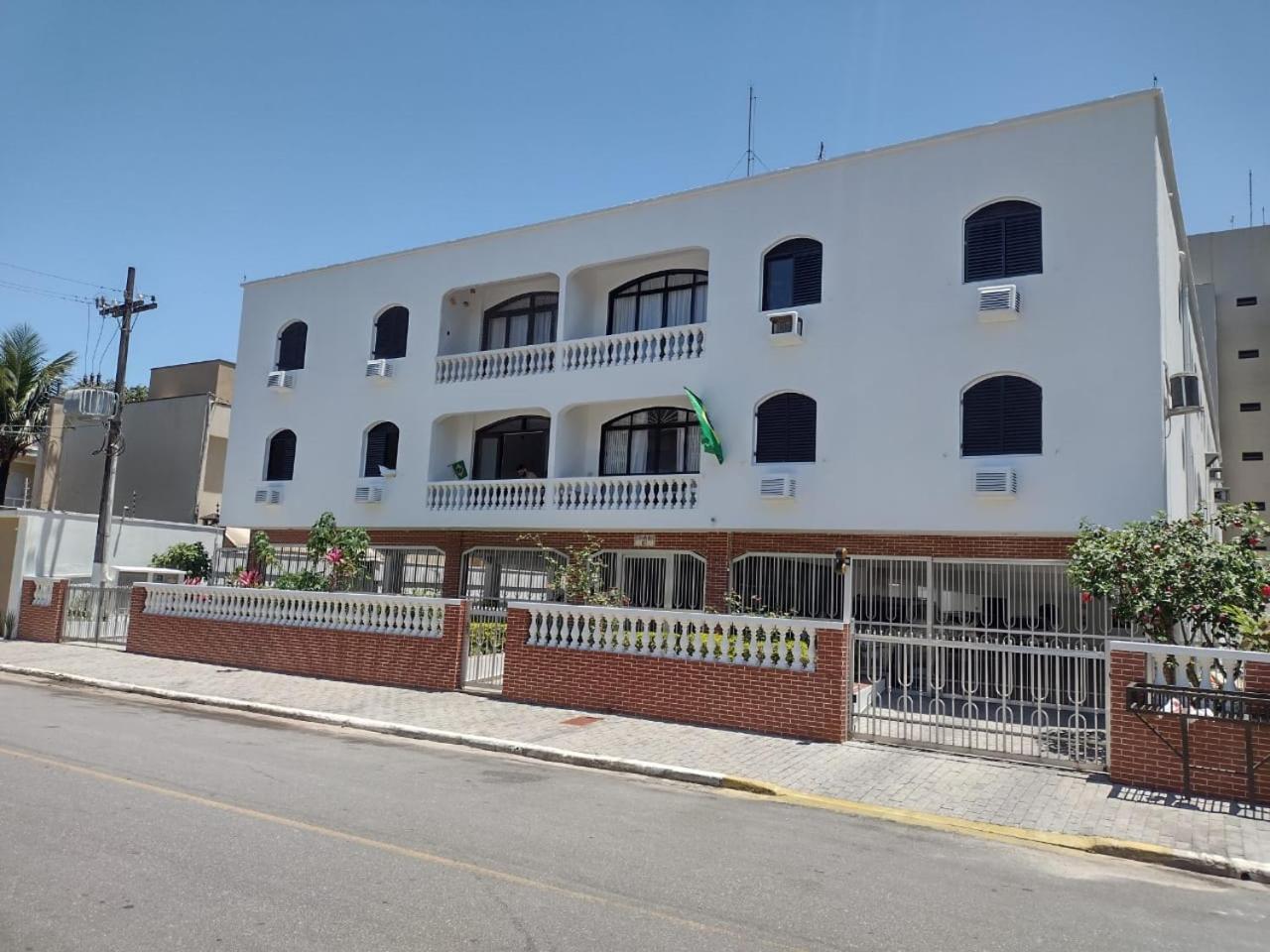 Apartamento Beira Mar - Enseada - Guarujá - 150 metros da praia Exterior foto